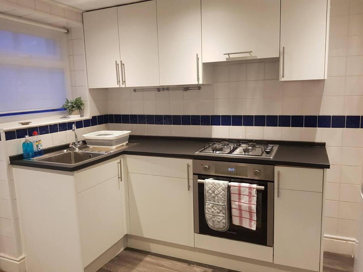 Bright 4-Bed House 15 Min To Manchester Centre Villa ภายนอก รูปภาพ