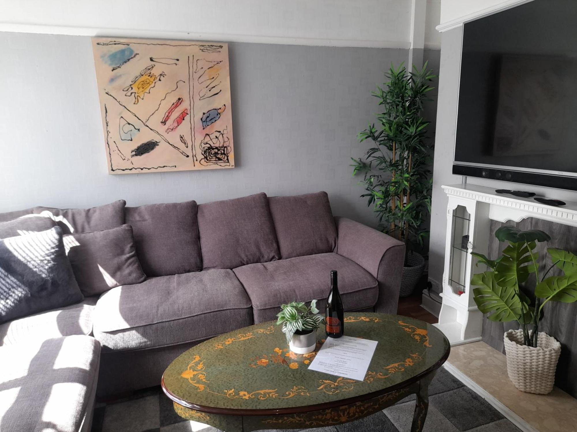 Bright 4-Bed House 15 Min To Manchester Centre Villa ภายนอก รูปภาพ